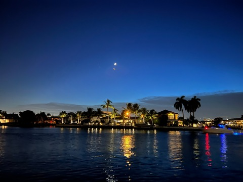 Nina Bensinger @ninabensinger cover picture