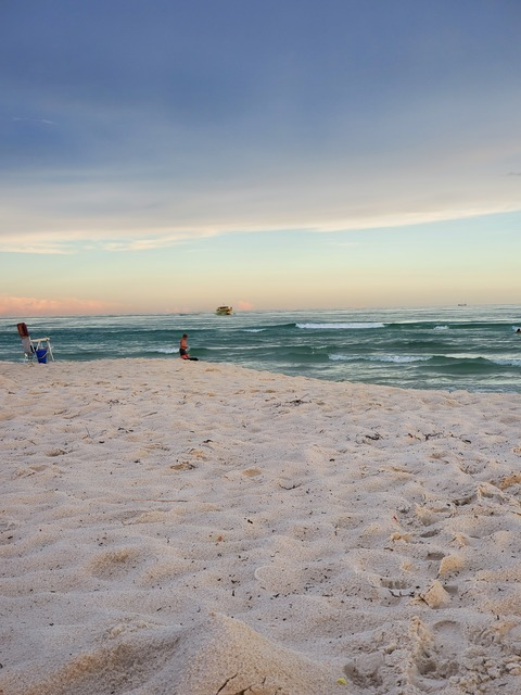 Anne @notyouraveragelesbian cover picture