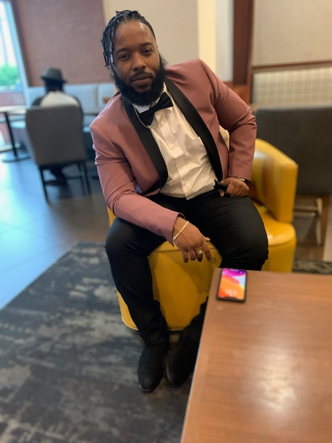 King O @orlondio cover picture