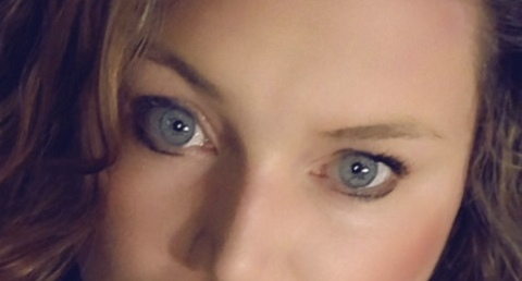 Char @prettyeyesthickthighs cover picture