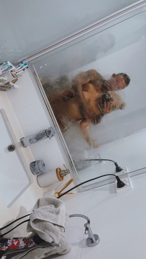 RYANANDBRIELLE @prettylittlecouple cover picture