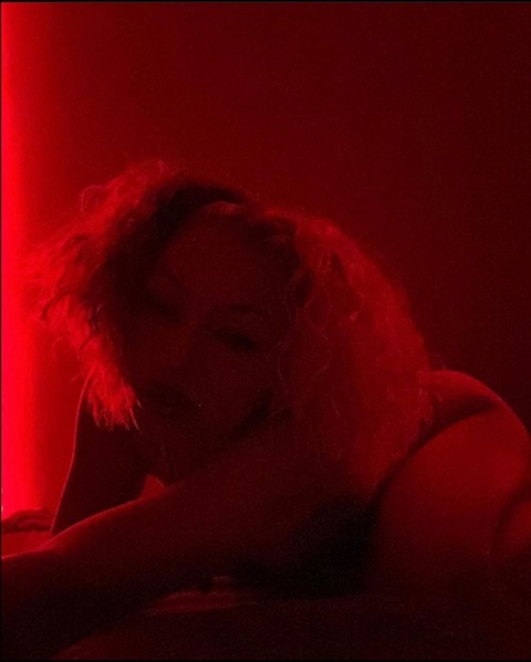 Her @pritee cover picture