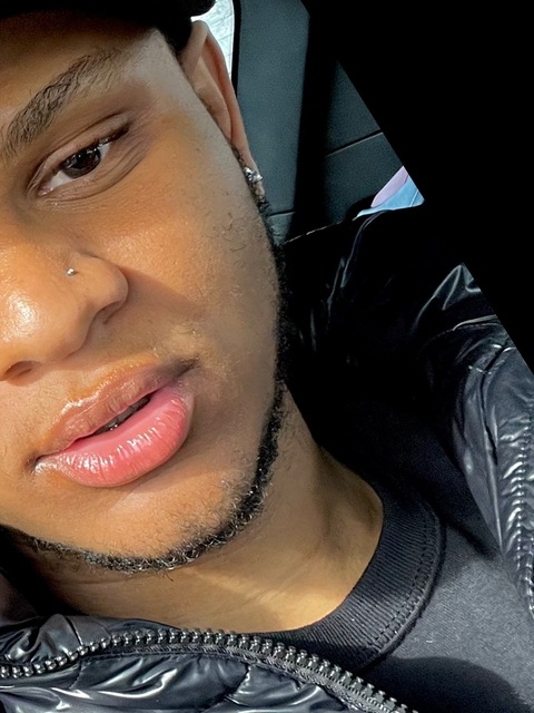 Ali @rahvslani cover picture