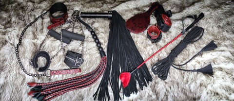 Raven Praize @ravenpraize cover picture