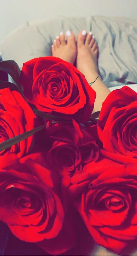 ❤️🆁🅴🅳❣️🆂🅾🅻🅴🆂👠🦶🏽 @redsoles cover picture