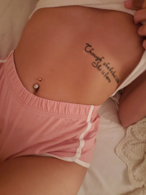Ren @reneeandez cover picture