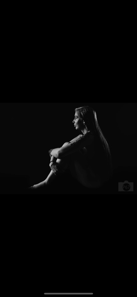 RiaB @riabqueen cover picture