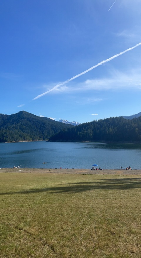 Alyssa Rose @rosequeenxo cover picture