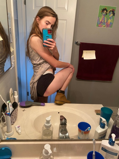 Rachel @rosyrachel cover picture