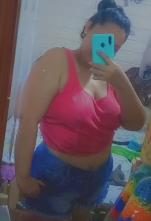 Roxanna @roxanna23 cover picture