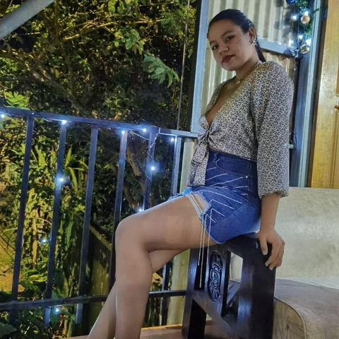 Roxy @roxyhope cover picture