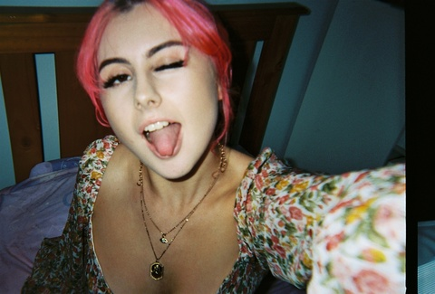 Ruby Fox @rrubyfox cover picture