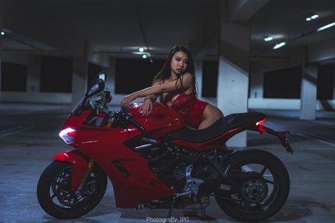 Sabreezy @sabreezy cover picture