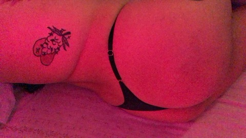 Sabrina 🍒 @sabrina.bae cover picture