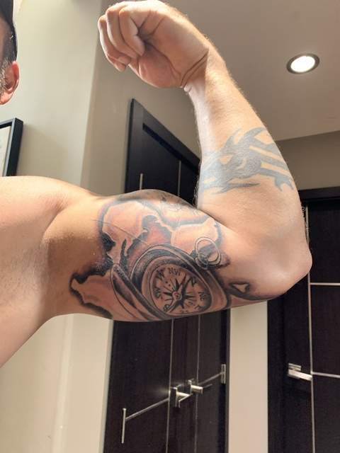 Saph’s Plaything @saphsplaything cover picture