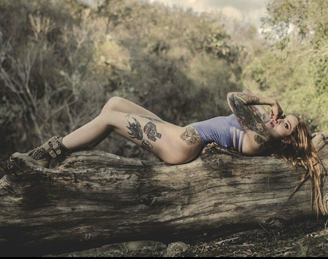 Sarah Fernandez @sarahinkzed cover picture