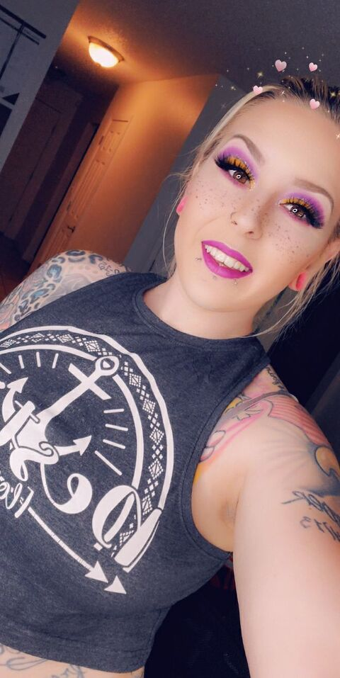 Savannah @savvybabby cover picture