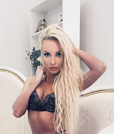 Sexy lady @sexylady777 cover picture