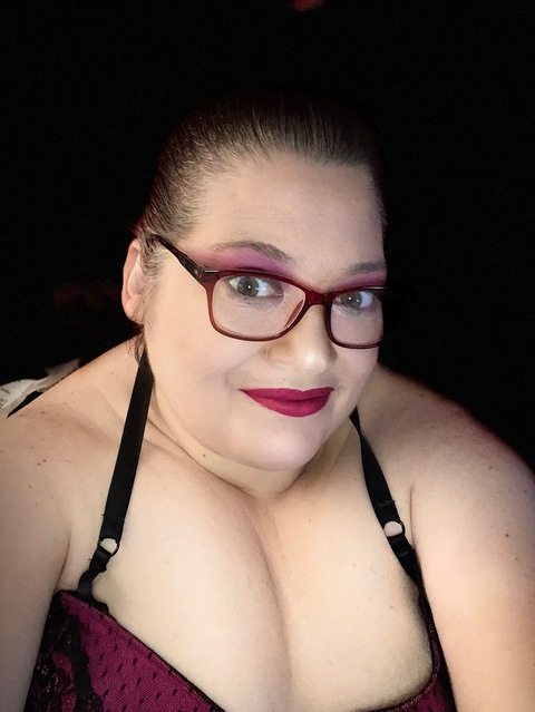 Melissa Policarpo @sexynsultry cover picture