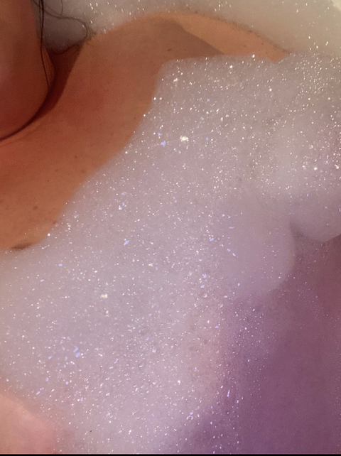 Shells @shellybelly123 cover picture