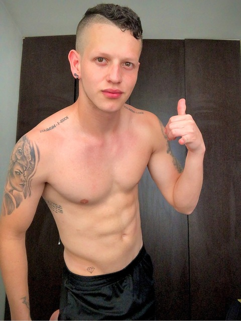 Andres J @sheshexxx cover picture