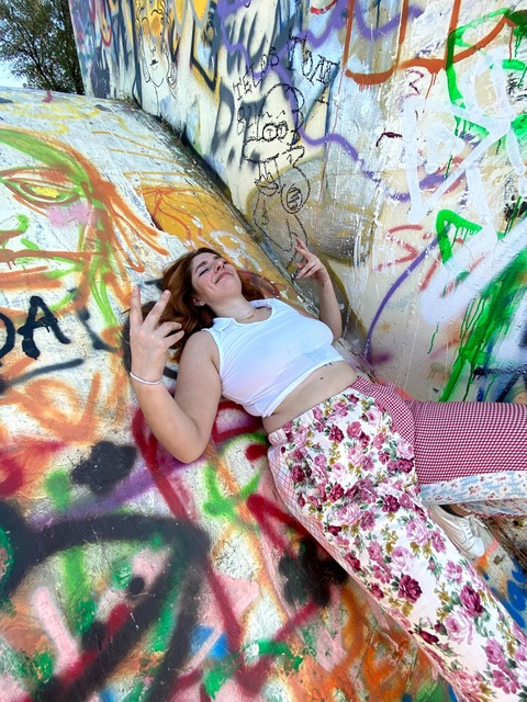 Sierra @sierraskyeee cover picture