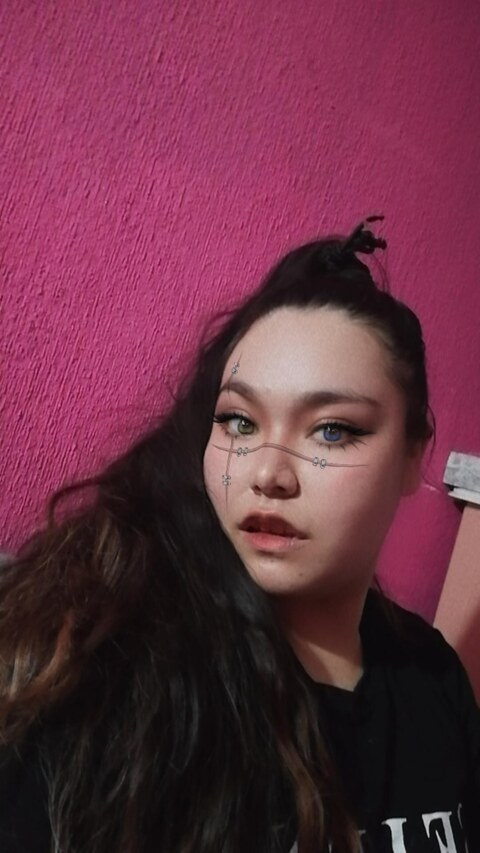 Skyler @skyler19 cover picture