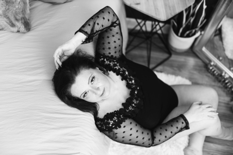 Smitten Kitten @smittenkittencyn cover picture