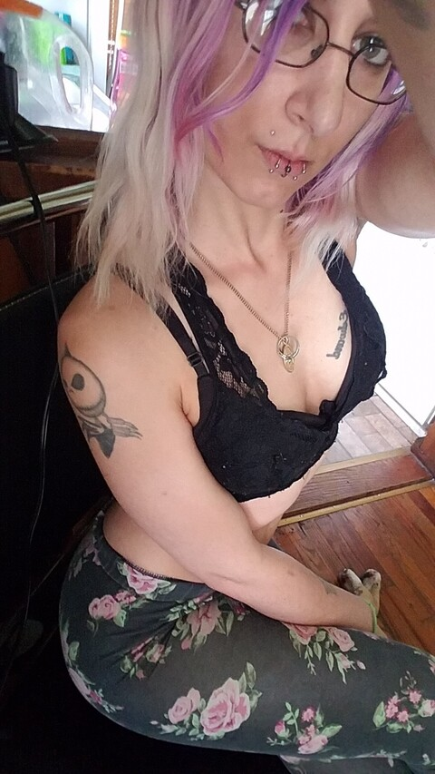 Jojo Bear @snobunni420 cover picture