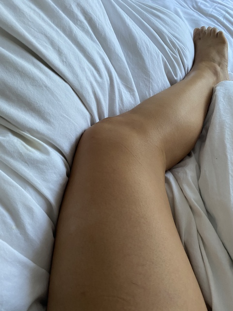 Peaches 🤍 @sophlp cover picture