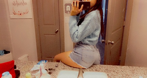 s🍒 @ssmarie cover picture