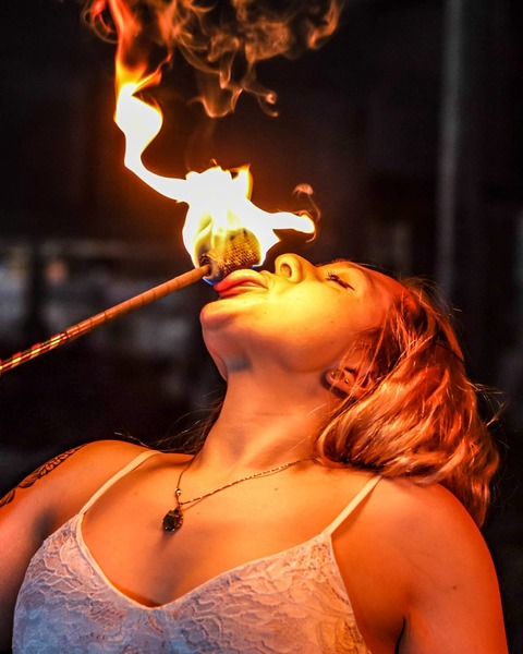 Staystrange_sarah @staystrangesarah cover picture