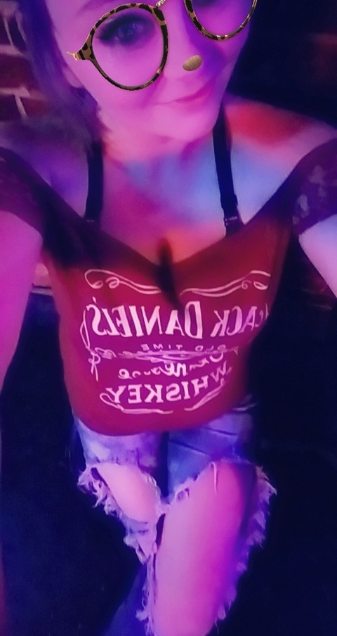 Stonermom95 @stonermom95 cover picture