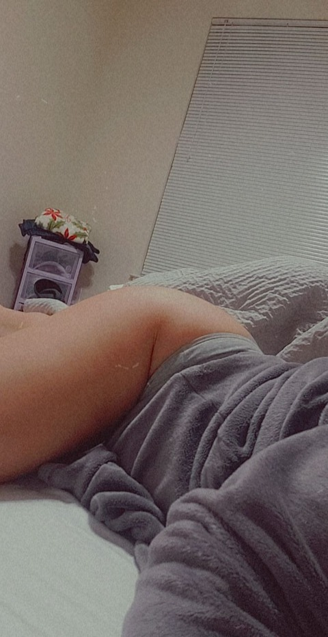 Suzette @suzet cover picture