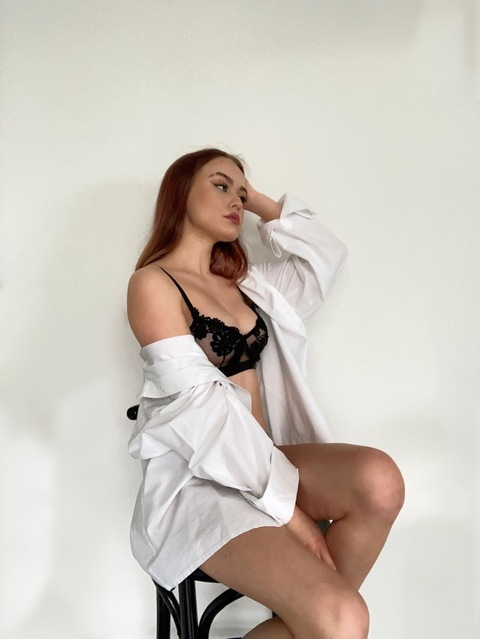 Victoria @svictoriaa cover picture