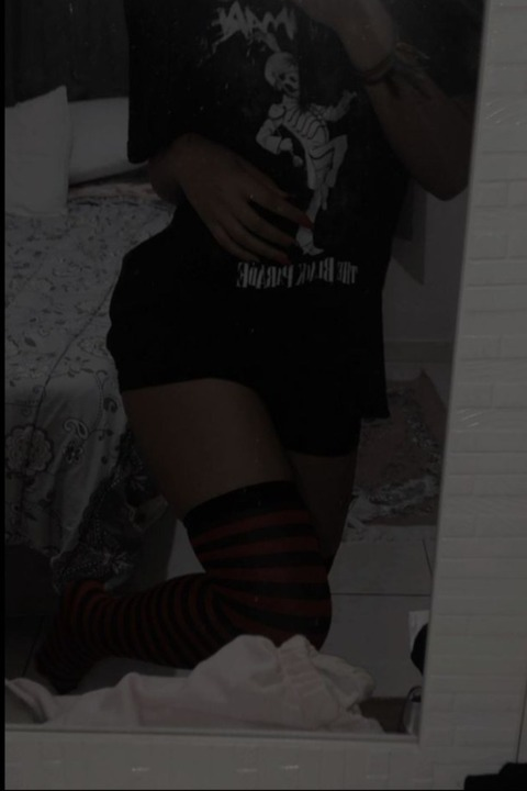 Amairani Hernandez @sweet.annie cover picture