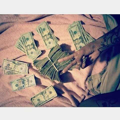 Honey n bumble bee @sweetlikehoney cover picture