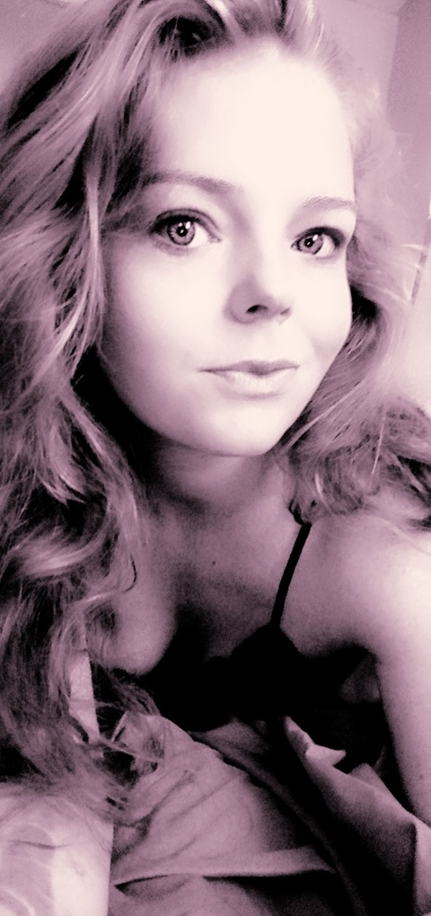 That.Blue Eyed.Ginger @that.blue.eyed.ginger cover picture