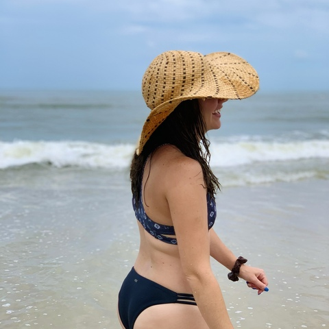 The Lioness @thelioness cover picture