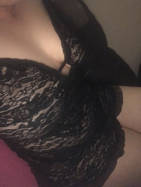 Court Court @thiccoronii cover picture