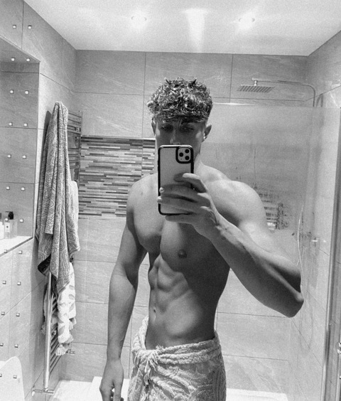 Tom Pearson @tompearson cover picture