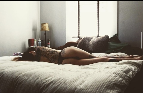 Tricia Neal @tricianeal cover picture