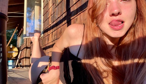 TrippyTitties @trippytitties cover picture