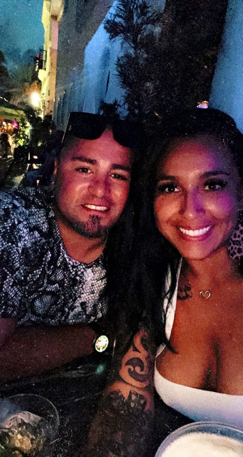 TxSwingersNextdoor @txswingersnextdoor cover picture