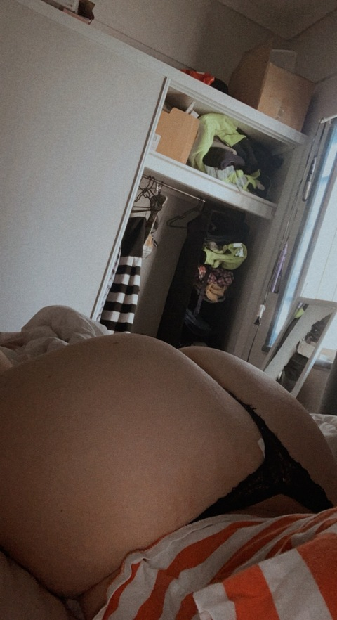 Chels.c @u149936359 cover picture