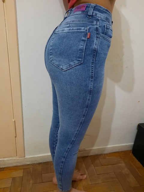 Camila @u190857693 cover picture