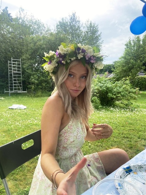 Tilde @u269562173 cover picture