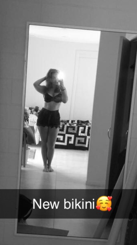 Sara @u61039911 cover picture