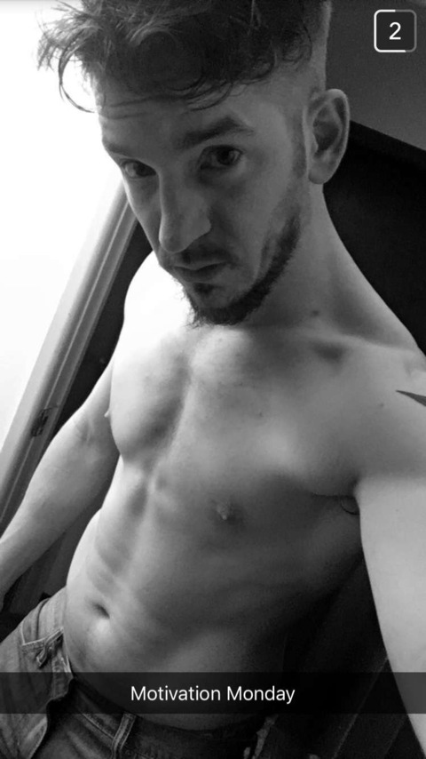 MKliff @u61141033 cover picture