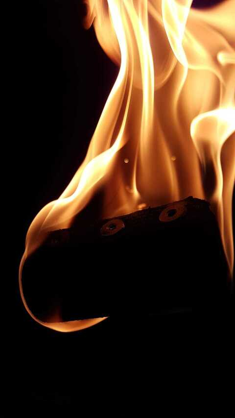 Oracle @uncertain_oracle cover picture